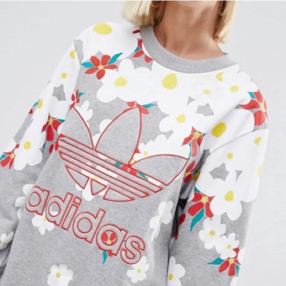 Adidas Originals x Pharrell Williams Kauwela Daisy Crewneck Sweatshirt - Picture 5 of 16